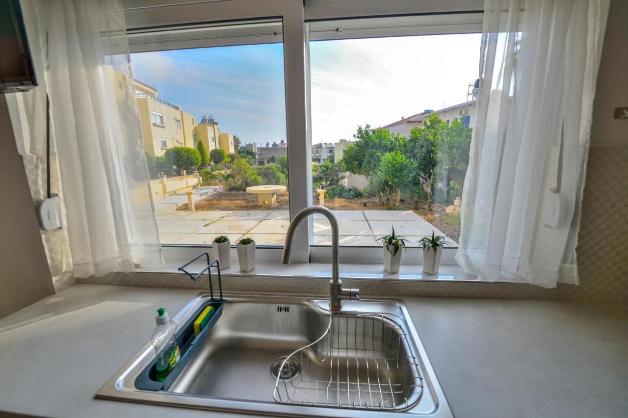 Mpoulakis Apartment 46 Kíssamos Exteriör bild